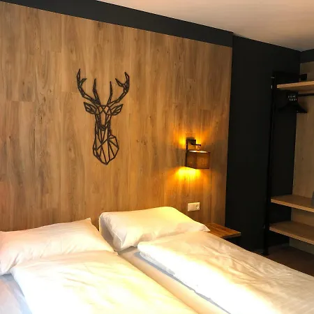 Dahoam By Sarina - Village Appartements Zell am See Buitenkant foto
